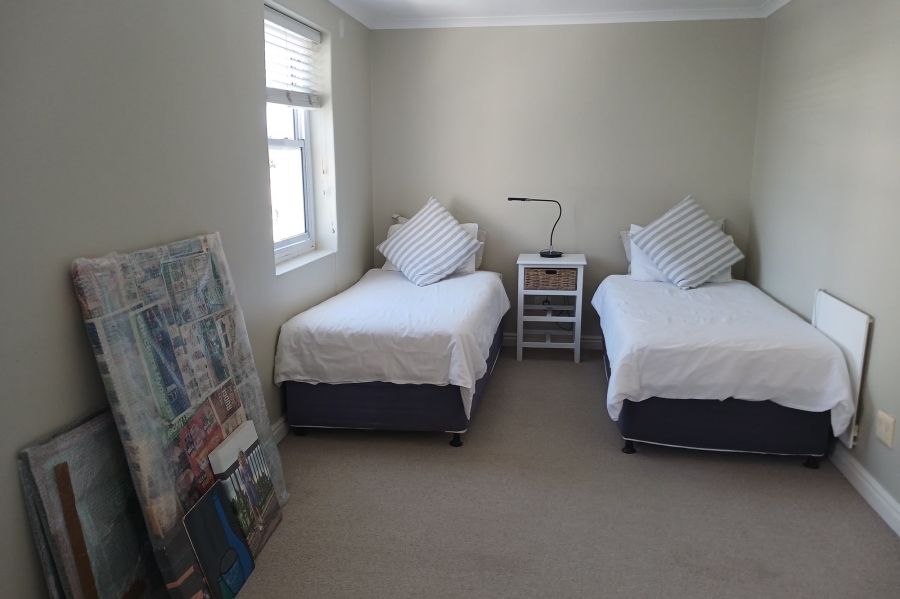 To Let 4 Bedroom Property for Rent in Thesen Islands Western Cape